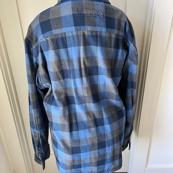 Blue and Gray Plaid Men's Jacket with fleece lining. - Picture 2 of 4